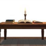 Op een verweerde houten tafel liggen oude numerologieboeken en een kaars.